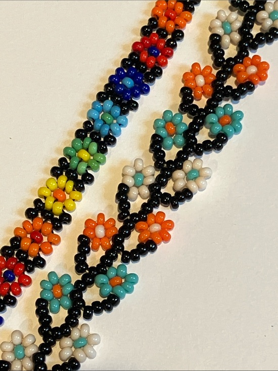 Vintage Jewelry - 2 beaded flower bracelets - vintage Y2K / Hippie / Boho